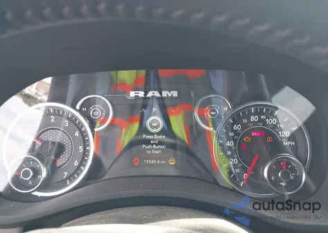 2024 Ram 2500 Big Horn 4X4 6'4 Box z USA, uszkodzony, nr VIN 3C6UR5DJ8RG413016